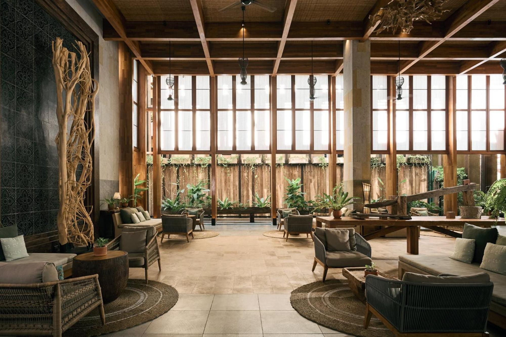 Dinso Resort & Villas Phuket, Vignette Collection By Ihg Patong Exterior photo The lobby of the hotel