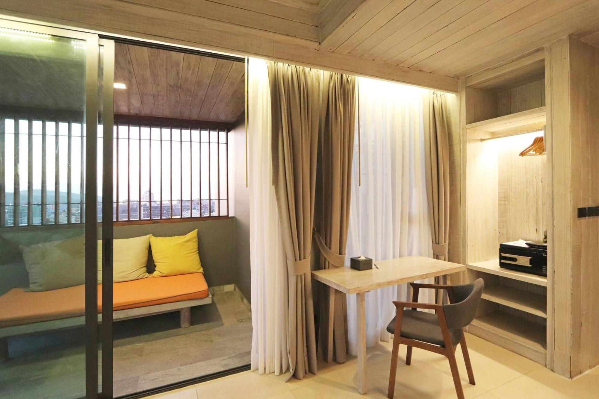 Dinso Resort & Villas Phuket, Vignette Collection By Ihg Patong Exterior photo